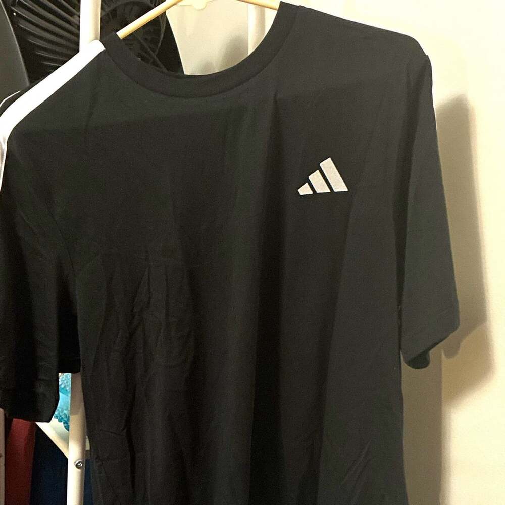 adidas Men’s M Black Short Sleeve Crew Neck T-Shirt Size M nwt